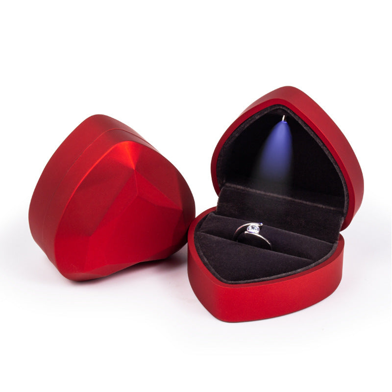 heart LED light jewelry box for necklace or ring