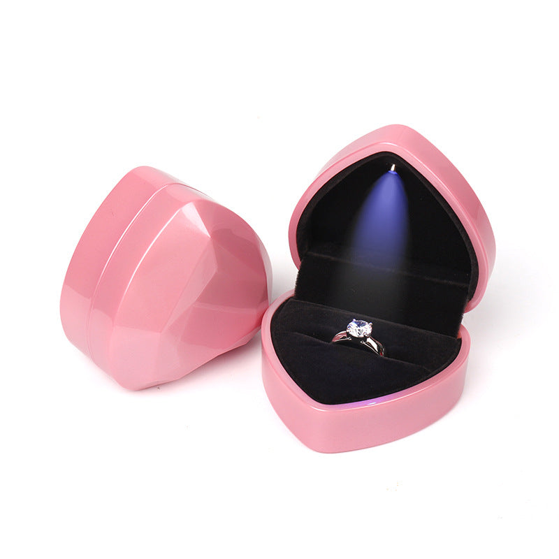 heart LED light jewelry box for necklace or ring