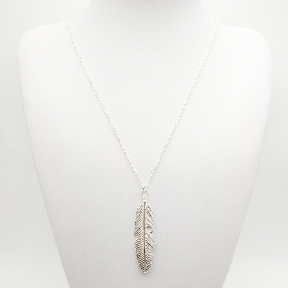 Feather necklace N165