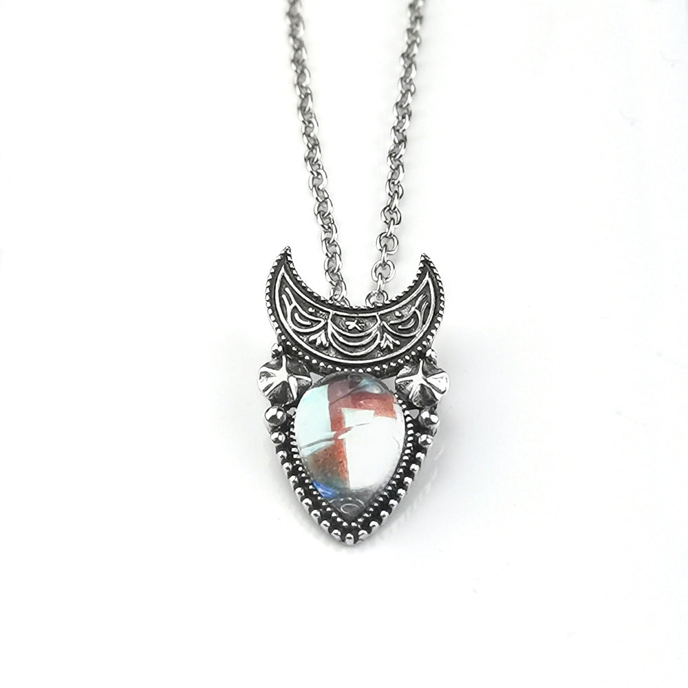 Moonstone moon pendant necklace N115